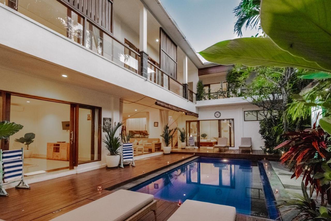Villa Alleira Seminyak By Best Deals Asia Hospitality Exteriér fotografie